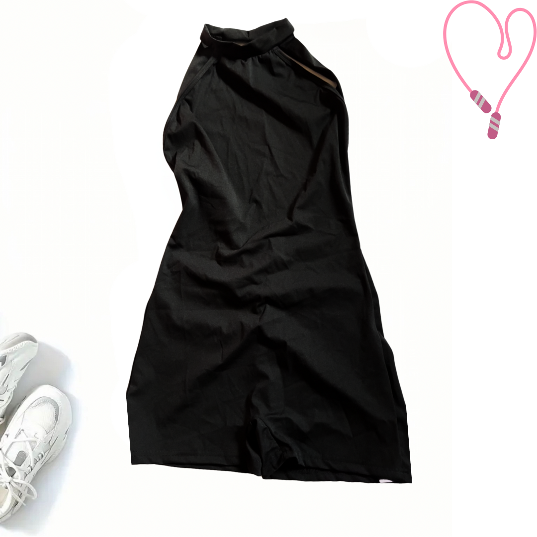 BlackStream Jumpsuit – I Zi, Rehat dhe Performancë